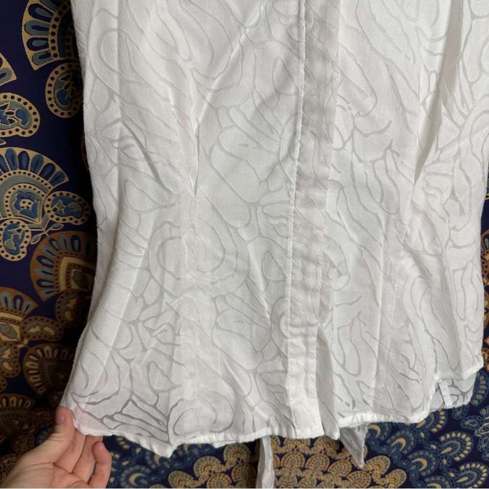 🦋5/20$🦋 sheer floral tie up blouse - Picture 3 of 14